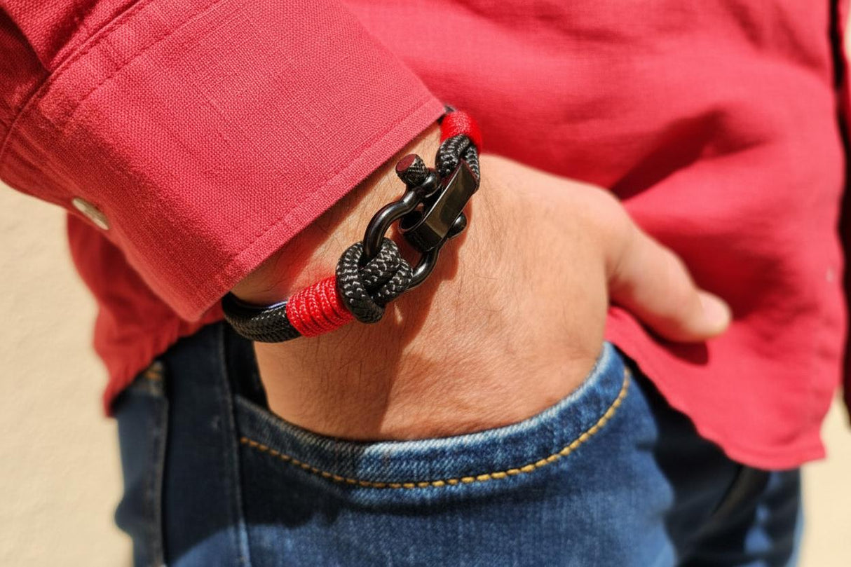 CAPTAIN 4mm Nautical Clasp Bracelet - Red