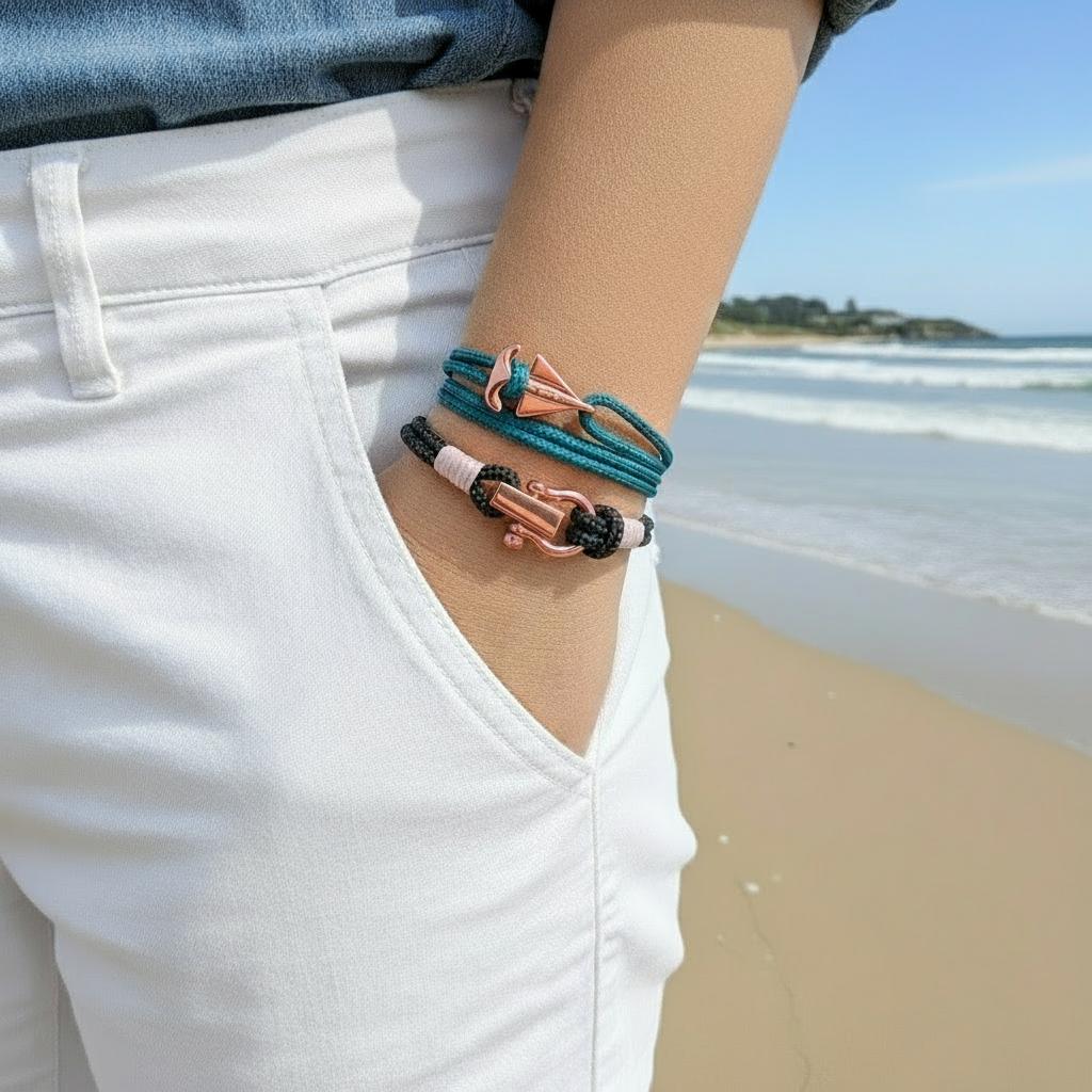 ROYAL mini shackle bracelet black baby pink