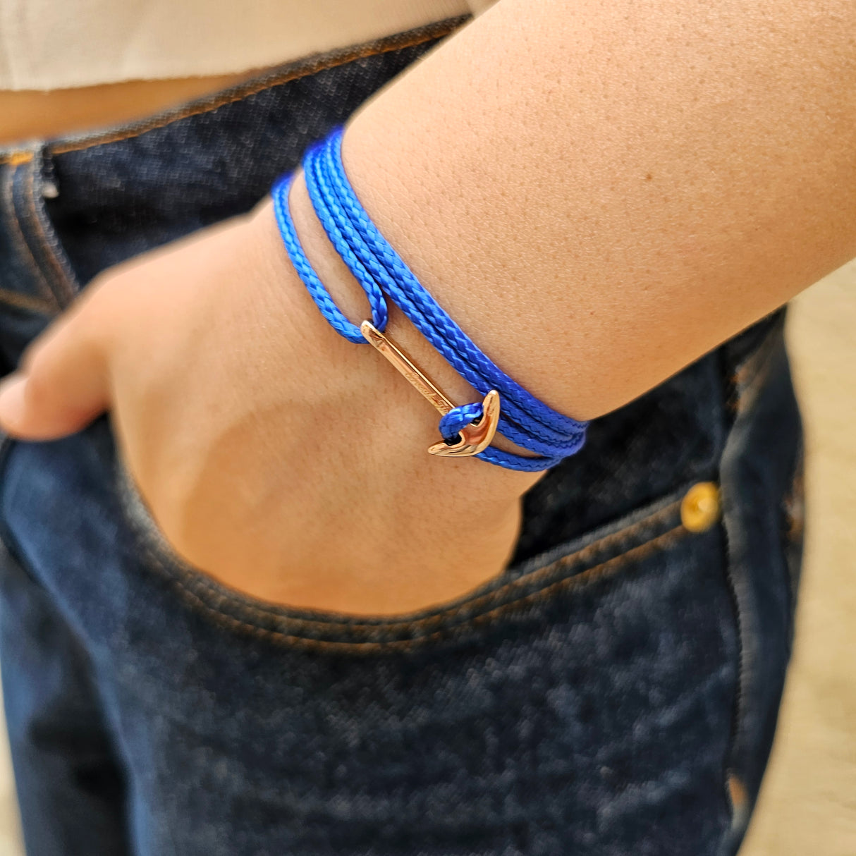 YACHT CREW mini anchor bracelet electric blue