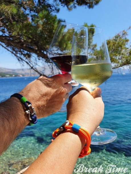 #reCYCLED jewelry: Nautical bracelets made with recycled plastic