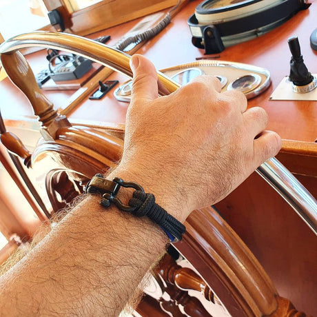 CAPTAIN 4mm Nautical Clasp Bracelet - Black