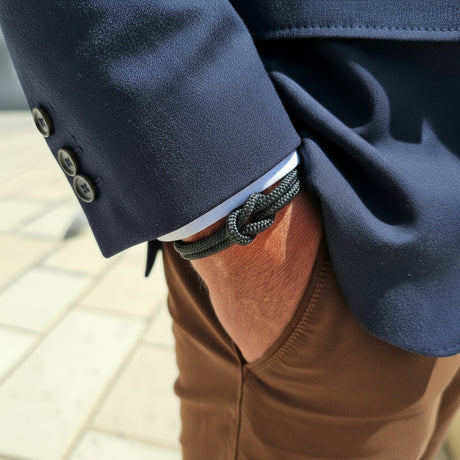 CAPTAIN 4mm Nautical Clasp Bracelet - Neon Pink