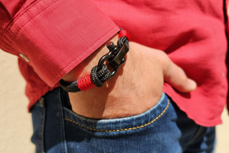 CAPTAIN 4mm Nautical Clasp Bracelet - Red