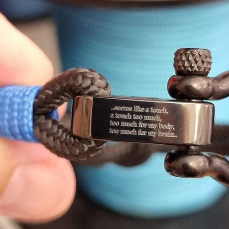 CAPTAIN Black Shackle Bracelet - Blue