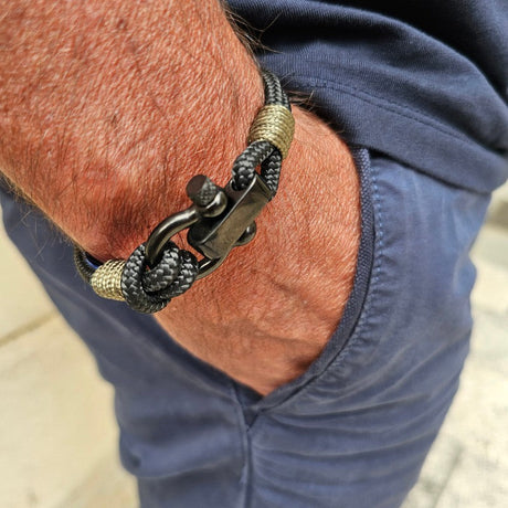 CAPTAIN Black Shackle Bracelet - Khaki