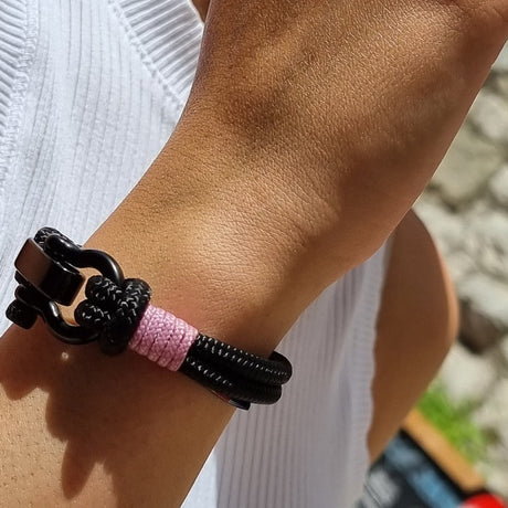 CAPTAIN Black Shackle Bracelet - Lavender Pink