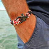 CAPTAIN Black Shackle Bracelet - Red Mix