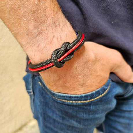 CORSAIR 5mm Nautical Clasp Bracelet Black Red