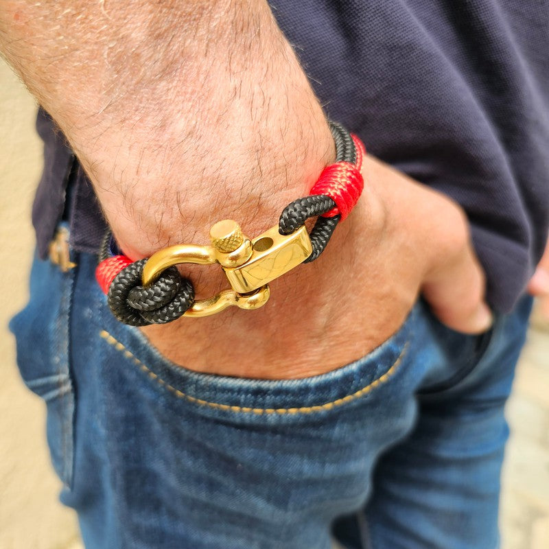 CORSAIR Big Shackle Bracelet Black Red