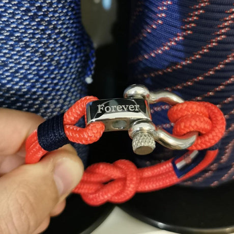 CORSAIR Big Shackle Bracelet Red Blue