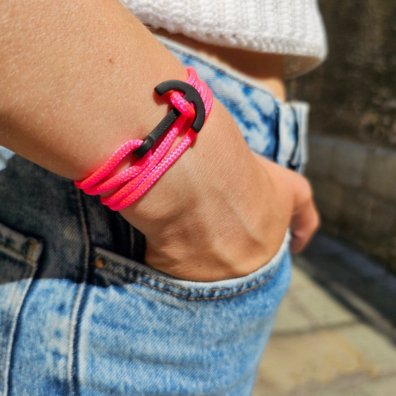 YACHT CLUB medium anchor bracelet neon pink