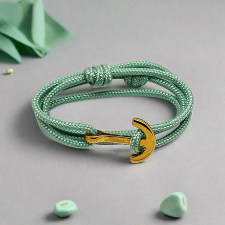 YACHT CLUB medium anchor bracelet pastel green